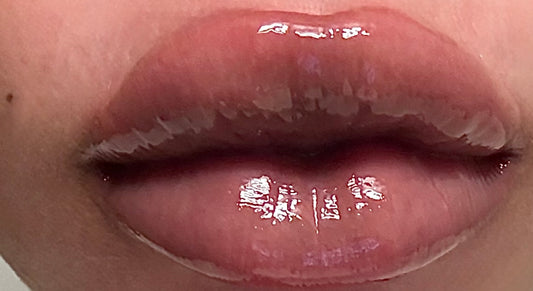 “Mint Floss” plumping gloss